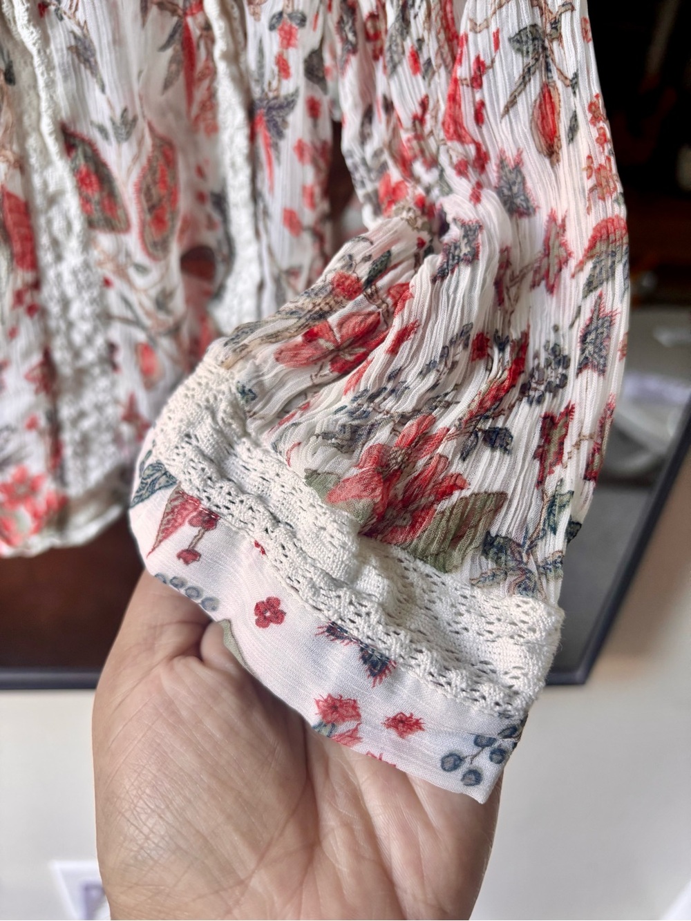 ANTHROPOLOGIE | feather and bone | Elena lace sheer tip| size 12 - Picture 5 of 5